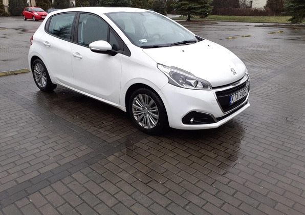 Peugeot 208 cena 31600 przebieg: 80806, rok produkcji 2015 z Tarnów małe 106